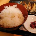 Gyouzatomo Tsunabe Masaya - 定食のご飯と漬物
