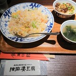 陳麻婆豆腐 - 海老チャーハンと屋台式担々麺ミニ