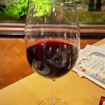 万平ホテル メインダイニングルーム - 赤ワイン：長野メルロー (信州桔梗が原 安曇野 上田産)