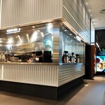 SHAKE SHACK - 店内　カウンター