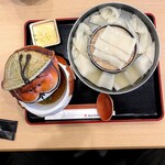 花山うどん - 丸ごと玉葱の南極カレーつけうどん2