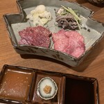 炭火焼肉 名玉 - お刺身3種（センマイ・タン・ハツ）