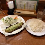 ブラウニーアンドクーキー - 青魚のパセリ入りパン粉焼1,100円