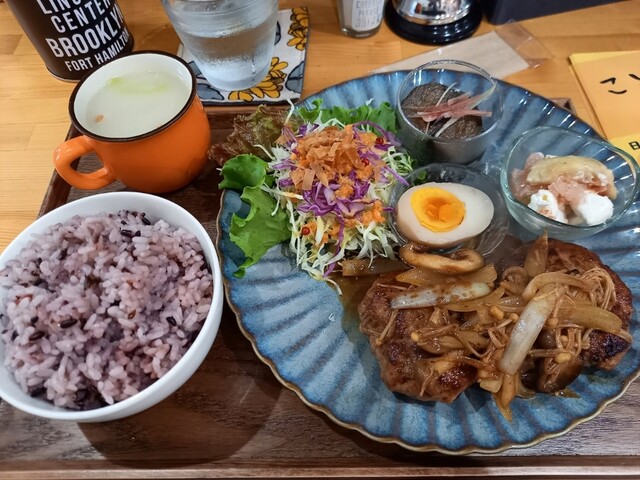 S cafe photo 2
