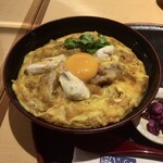 とり五鐵 - 名古屋コーチン親子丼・卵黄トッピング