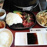 Kankokuen - ②牛焼肉皿、カルビ・マクミのセット