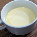 bistro oeuf oeuf - 冷製コーンスープ