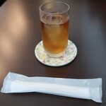 神港 - 冷たいお茶　＆　紙おしぼり