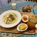 Alcyon DELI CAFE - 