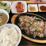 韓国料理 眞 - サムギョップサル定食