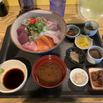 亀山学 - 海鮮丼（中）1,000円