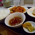 中華料理明華 - 定食の御飯の盛りがいいです＾＾