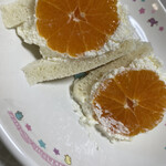 京都 古都果 - 真ん中でカット