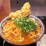 丸亀製麺 - トマたまカレーうどん大800円 かしわ天150円