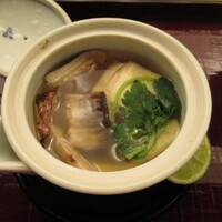 懐石料理 桝田 - 鱧松茸湯葉の土瓶蒸し