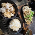 Aozora Shokudou - 肉めし、麦飯、味噌汁 おかわり自由