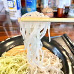 みやび庵 - 一番粉のさらしな蕎麦きり。山椒よりは長さもありコリっとした独特の食感です。