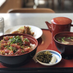 浜茶屋 - ひゅうが丼＋マグロから揚げ¥1,320