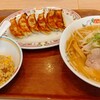 Gyouza No Oushou - ラーメンセット