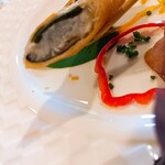 レストラン土手 - 鮎の春巻き！とても斬新なメニュー。カリカリした皮に鮎。美味しい(^O^)