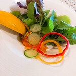 レストラン土手 - 野菜サラダ。レモン以外は全て自家製！！