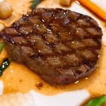 レストラン土手 - とても、柔らかく箸でも切れる！っていうお肉、美味しい(≧∀≦)