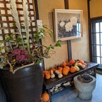 レストラン土手 - 玄関の飾り。素敵(≧∀≦)