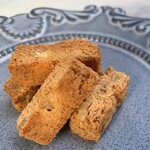 はがゆうおやつ工房 - くるみとシナモンのビスコッティー