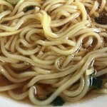 紅葉屋 - 麺アップ