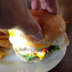 パントリー コヨーテ - バンズの蓋をのせて・・・