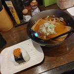 立ち喰い 浅草そば - 朝定食はおにぎりときつねうどんのセットです