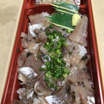 魚喜 - 料理写真:アジのタタキ弁当
