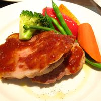 GARB Tokyo - 三元豚です。豚とは思えないや柔らかな食感とジューシーさがあります。