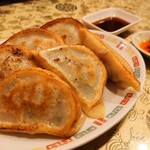 志峰飯店 - 手づくり焼きギョウザ①