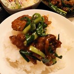 志峰飯店 - レバーとニラ炒め② ※ご飯と