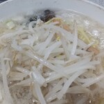 中華げんこつ - 塩ラーメンアップ