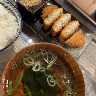 裏六本松Fキッチン_1