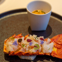 レストラン オオツ - 2021.9 地物活き伊勢海老をサッと炒めて海老味噌マヨネーズで 伊勢海老のクリアなビスク