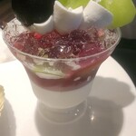 トシ・ヨロイヅカ 東京 - 