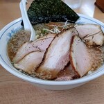 十六屋 - 背脂ラーメン