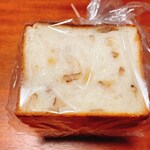 motto - くるみ食パン