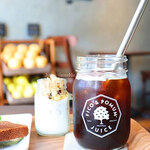 F&P Smoothie Cafe - 