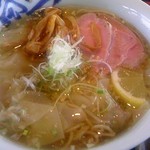 とうふ屋ら～めん - ワンタンメン ８５０円 大盛１００円増