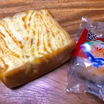 福島松川PA下り線 ショッピングコーナー - 料理写真:厳選された品