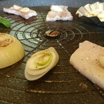 Koriandainingu Hijiri - 大蒜を胡麻油に付けて焼くのですが、ホクホクで美味しくて家でも真似してます♥♥♥♥