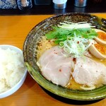 丸岡商店 放出店 - 