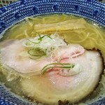 らぁ麺専門 sioの恵 - 淡麗塩らぁ麺 790円