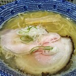 らぁ麺専門 sioの恵 - 淡麗塩らぁ麺 790円