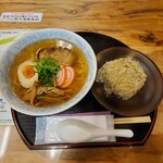 堀内食堂 - 中華そばのセット