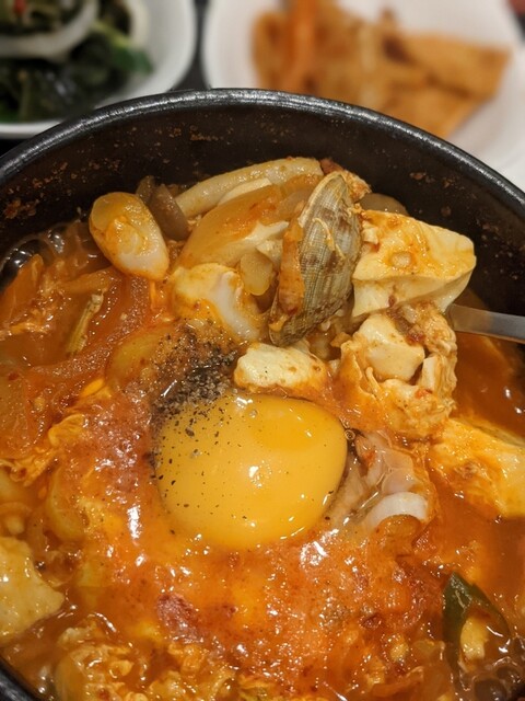 豆もやしクッパ専門店 ともこ 西武新宿 韓国料理 食べログ